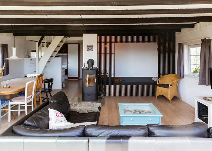 Casa de Férias Atmosphere Close To Water Surrounded By Pines Hvide Sande
